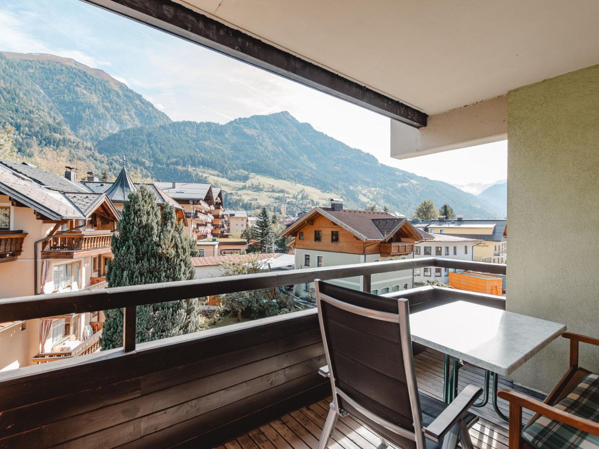 Appartement Haus Achenstrasse-2 By Interhome